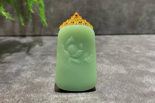 【御珠宫坊】金镶碧玉荷花牌 商品图0