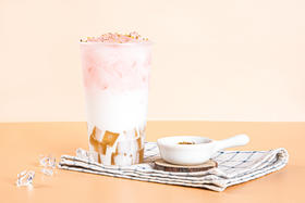  奶油顶——帮你打造春节爆款饮品，营业额提升30％！ 