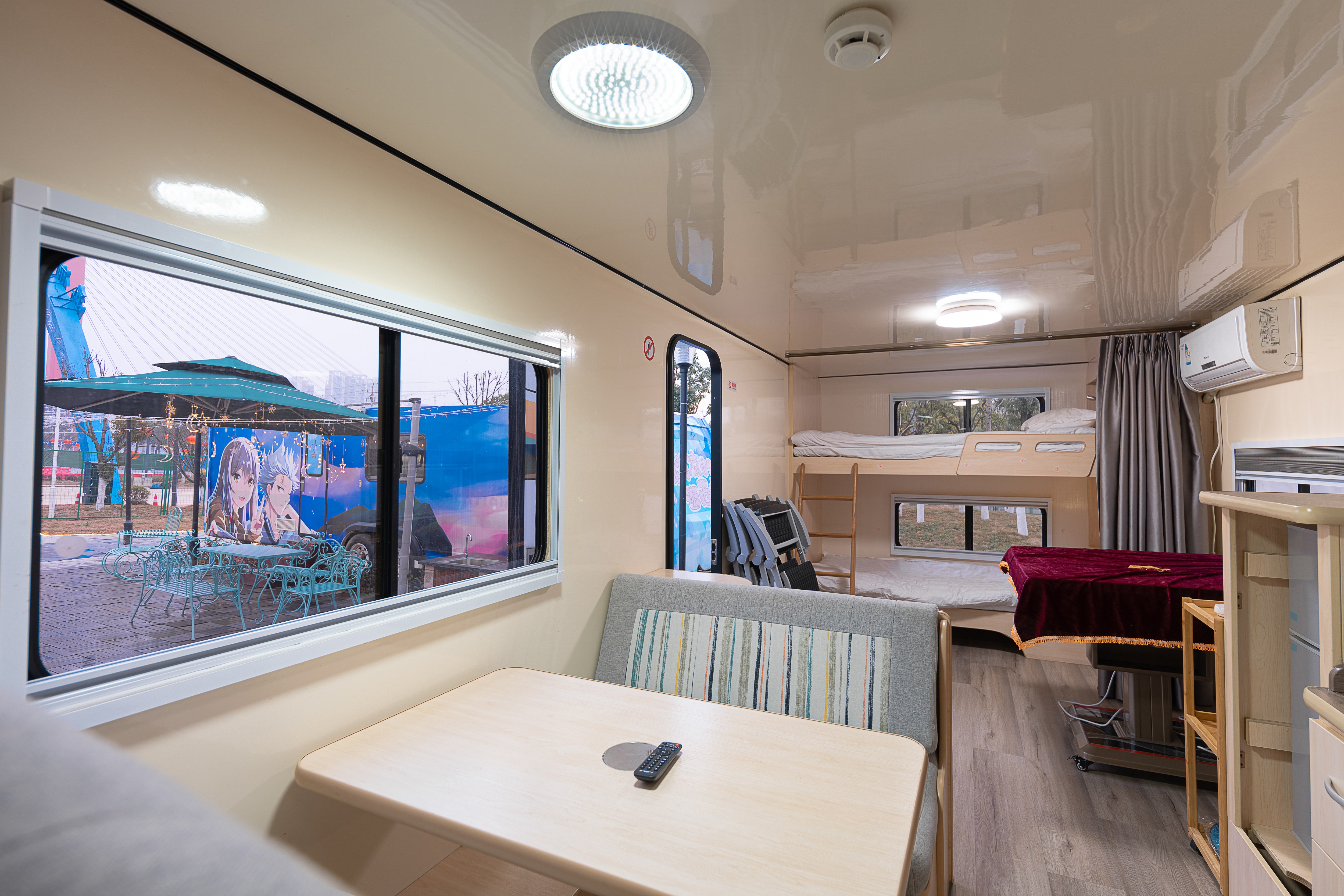 房车营地单车家庭套房西坝不夜城房车露营基地