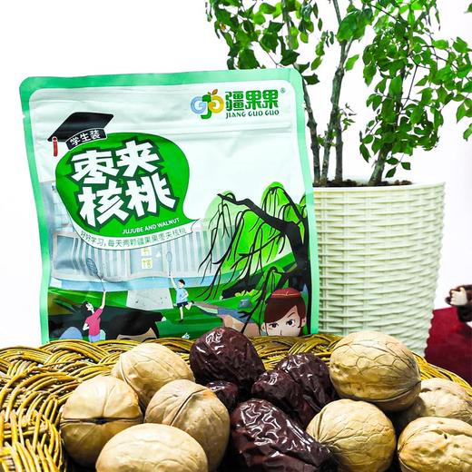 疆果果 枣夹核桃(学生装) 280g 新疆 商品图1