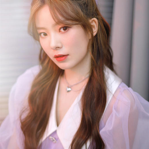 特价秒杀 Ann teano欧根纱泡泡袖尖领衬衣(含内搭) 紫色.潮快闪[福利品] 商品图1