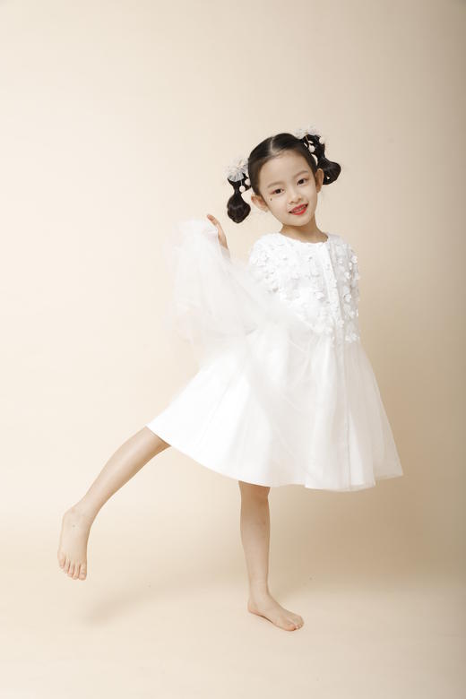 非质量问题不退换哦~PureShare女童公主裙2021新款时髦秋冬款连衣裙-白茉莉 商品图3