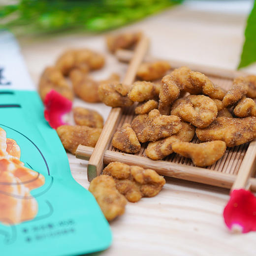 疆果果 藤椒味核桃仁 45g*3 新疆 商品图1