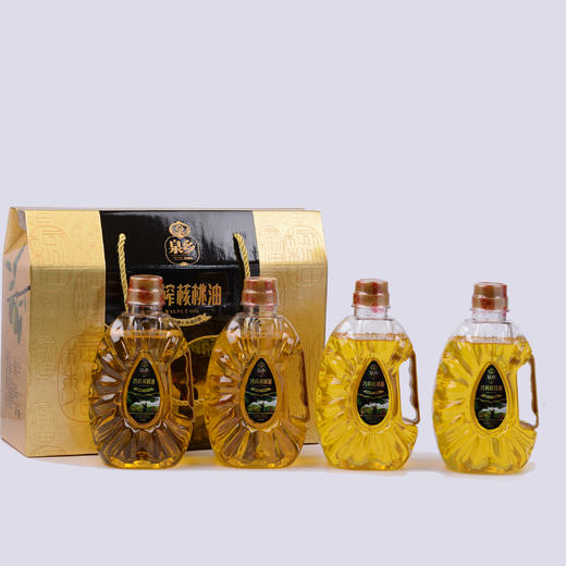 云南玉溪泉乡老磨坊 冷榨核桃油(礼盒塑料瓶) 750ml*4 包邮 商品图1