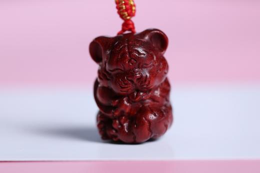 GJXJ0190°招财萌虎紫檀挂件 商品图1