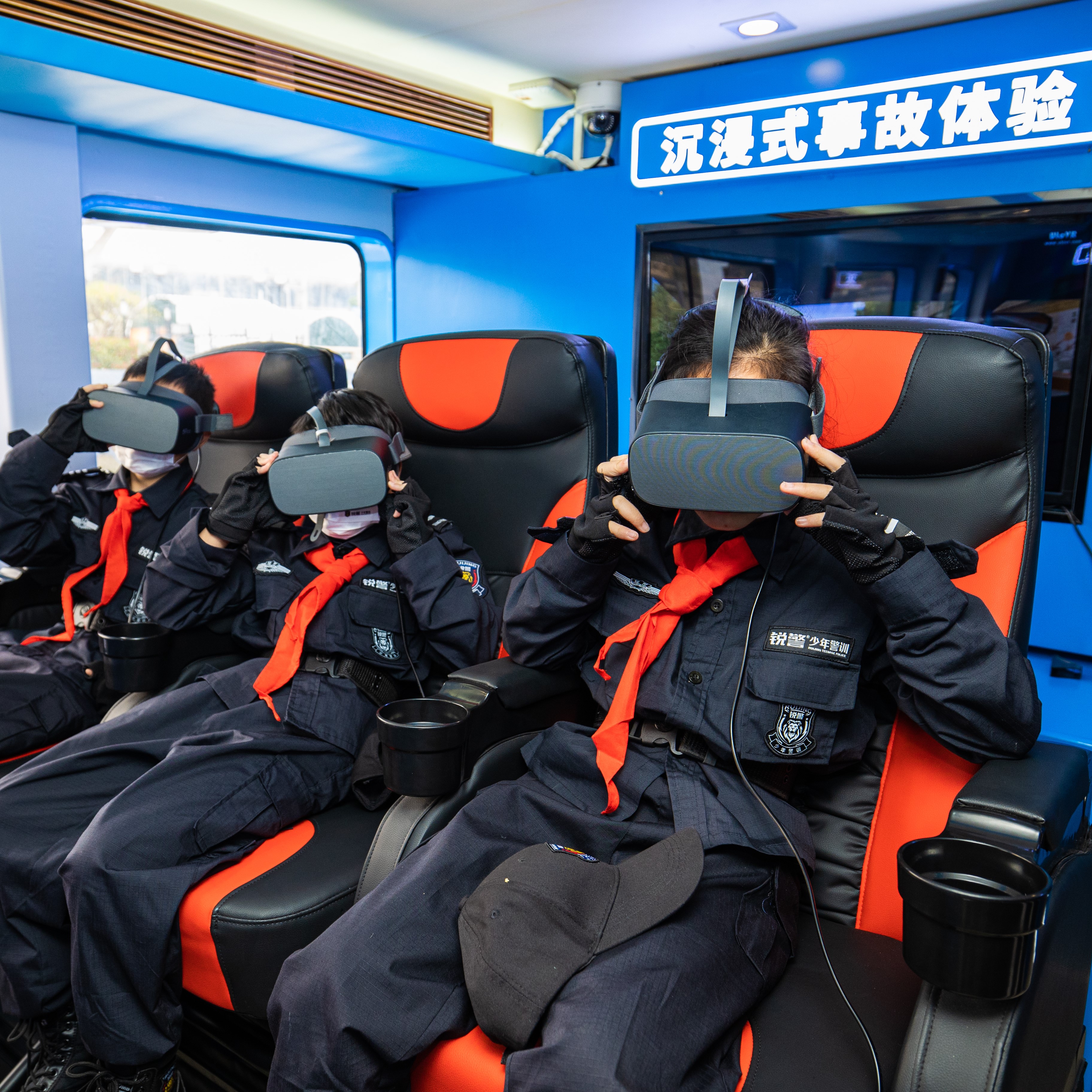 2022锐警亲子研学 | “沉浸式安全教育”主题船+珠江游