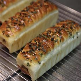 肉肉葱香小吐司