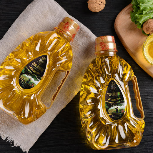 云南玉溪泉乡老磨坊 冷榨核桃油（塑料瓶） 750ml 包邮 商品图3
