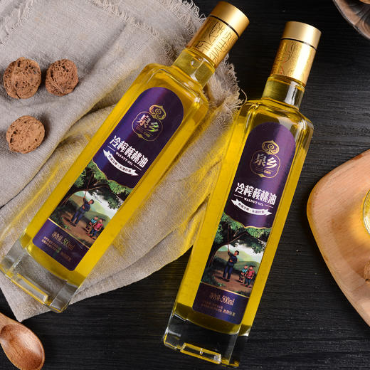 云南玉溪泉乡老磨坊 冷榨核桃油(礼盒玻璃瓶)500ML*2 包邮 商品图3
