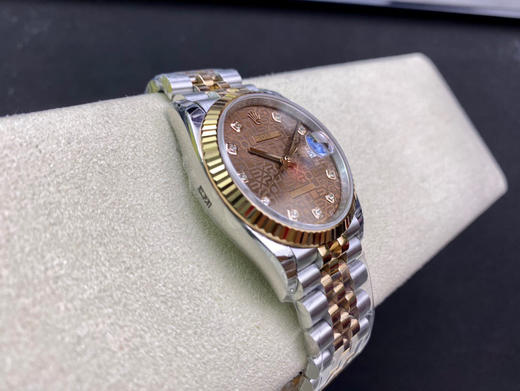 NOOB Factory 劳力士Rolex原版开模3235自动机械机芯日志型系列126233日志型腕表，直径41和36MM，厚度11.7MM，研发耗时一年，原版1比1开模。 商品图10