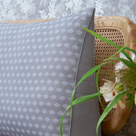 瑞士十字床头双人护腰靠枕沙发大靠背 商品图3