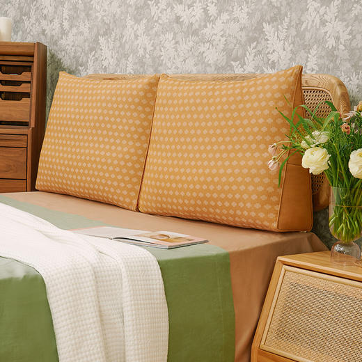 瑞士十字床头双人护腰靠枕沙发大靠背 商品图0