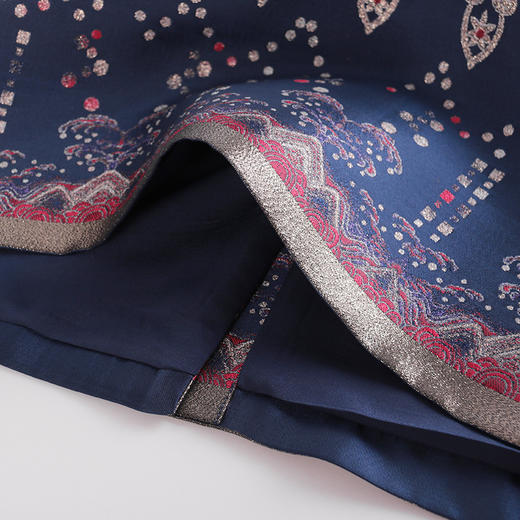 戴布拉芬优雅气质设计感纹理修身显瘦连衣裙L25A521 商品图3