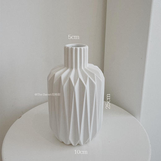 INS 折纸陶瓷花器  · 艺术家居 商品图2