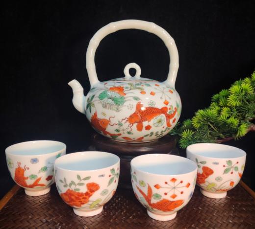 余爱英:柴窑手绘古彩鱼藻纹提梁壶套杯 商品图0