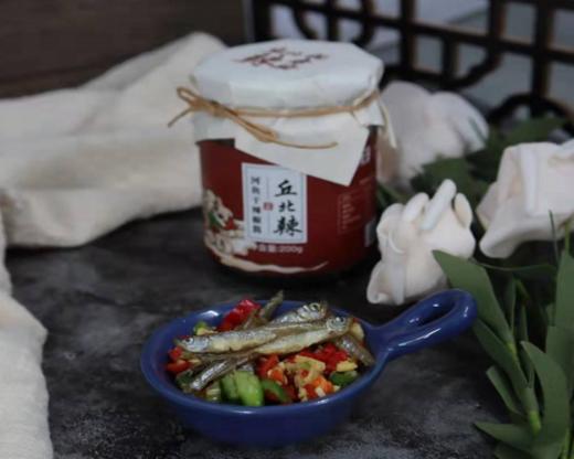 倪老腌丘北辣牌河鱼干辣椒酱200g/瓶 商品图0
