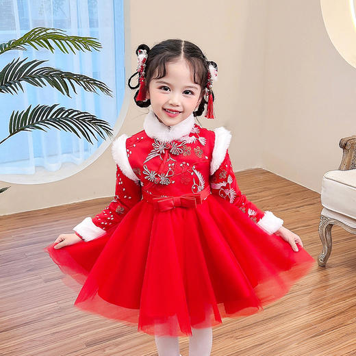 XWN8857-1 女童红色旗袍裙中国风刺绣古装拜年连衣裙儿童新年 商品图3