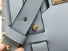 193599516042 迈克高仕MICHAEL KORS  MANHATTAN 铆钉翻盖邮差包单肩斜挎包 19 x 11 x 15 cm【皮皱 金属花 污渍】 商品缩略图4