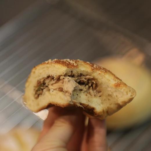 酸黄瓜金枪鱼米面包 商品图3