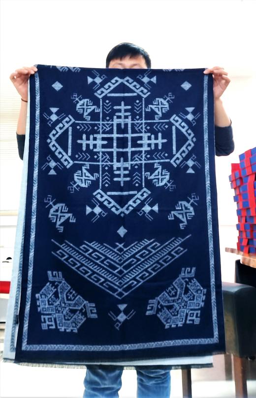 深山集市 黎锦蛙纹围巾190cm*62cm 商品图3