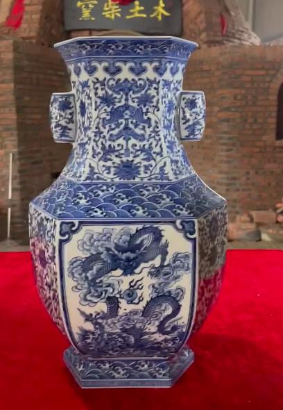 窑宝级祥云龙六方瓶 商品图0