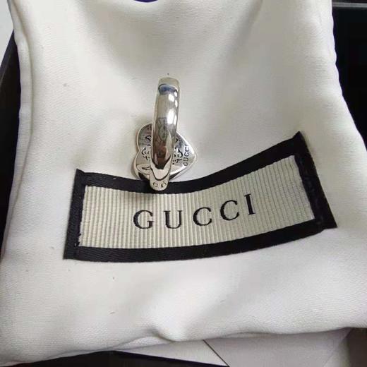 HCYBC499937001017 古驰GUCCI  BLIND FOR LOVE系列浪漫心形刻字戒指 银色017【金属花】 商品图3