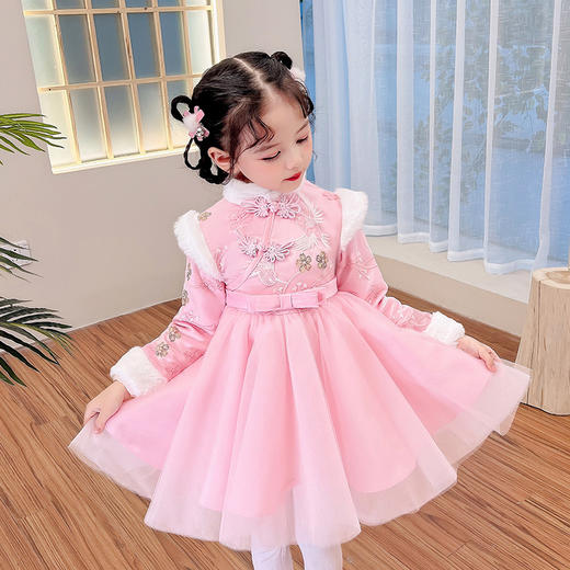 XWN8857-1 女童红色旗袍裙中国风刺绣古装拜年连衣裙儿童新年 商品图1