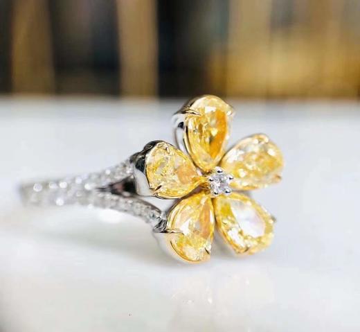 「雏菊」黄钻戒指 1.15克拉黄钻 商品图1