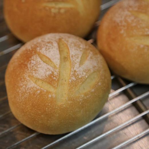 酸黄瓜金枪鱼米面包 商品图0