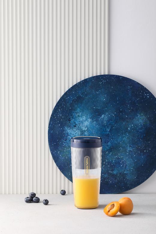 摩飞网红便携榨汁杯 升级款 可随身携带 无线充电 现榨鲜喝 300ml 商品图2