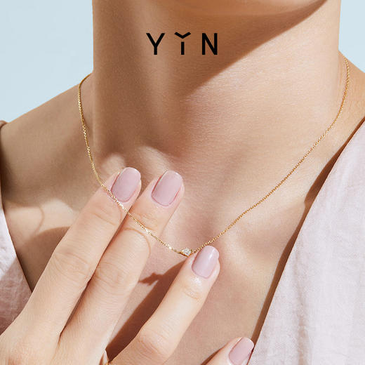 「熠」光芒系列 公主方钻/祖母绿钻/圆钻 18K金锁骨链 商品图8