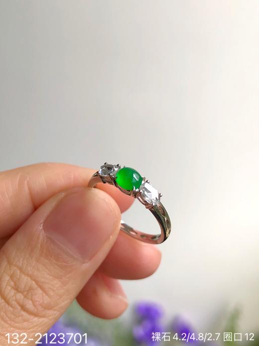 132-2123701，老坑高冰艳绿蛋面戒指，6599 商品图8