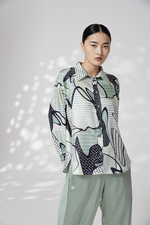 真丝插肩袖双面印花衬衫 SJS94W120W 商品图2