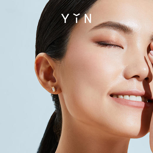 「熠」光芒系列 公主方钻/祖母绿钻/圆钻 耳钉一对 商品图6