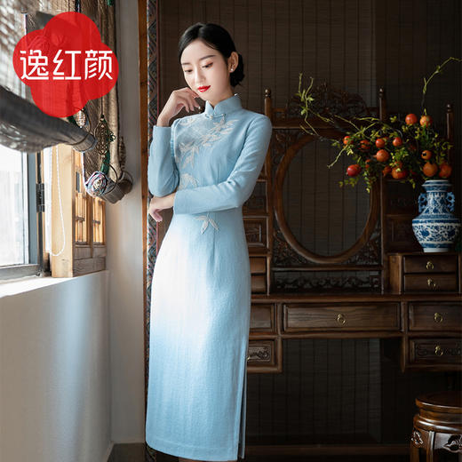 逸红颜旗袍2025新款冬季 雪竹 针织含羊毛时装呢精致珠绣复古改良 商品图0