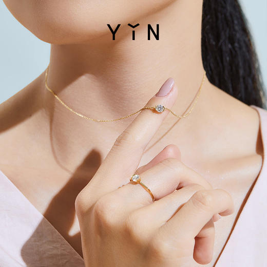 「熠」光芒系列 经典圆钻戒指 商品图4