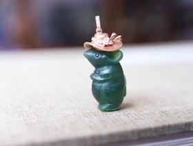 和田碧玉【精灵鼠】吊坠   18K玫瑰金和钻石镶嵌