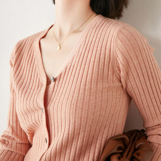 外套女V领宽松针织小开衫外搭薄款v领修身薄款毛衣简约短款上衣夏纯色针织衫 商品图3