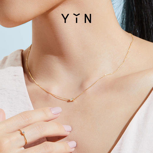 「熠」光芒系列 公主方钻/祖母绿钻/圆钻 18K金锁骨链 商品图11