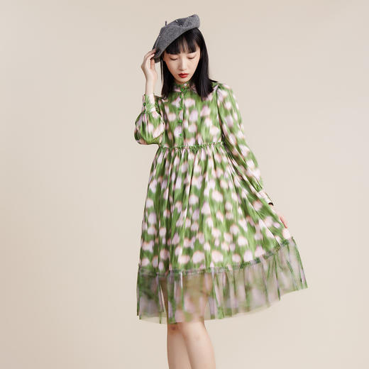 谜底2022春新款迷幻印花拼接蕾丝100%莱赛尔天丝连衣裙221ML0057 商品图0
