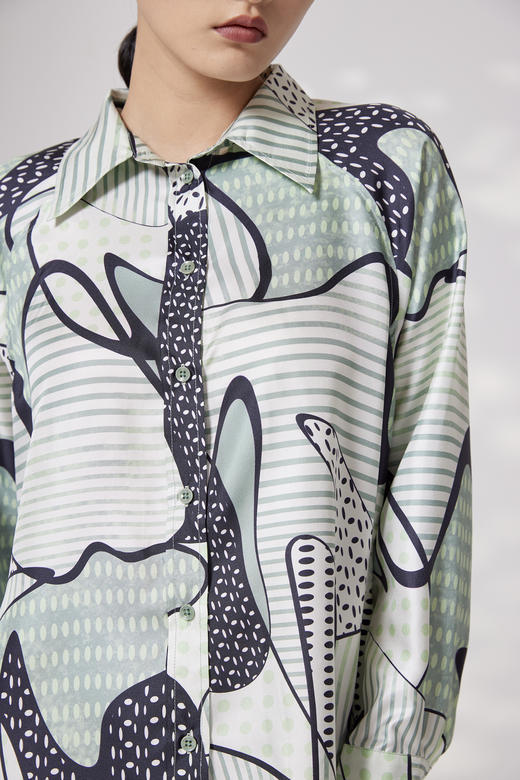 真丝插肩袖双面印花衬衫 SJS94W120W 商品图3