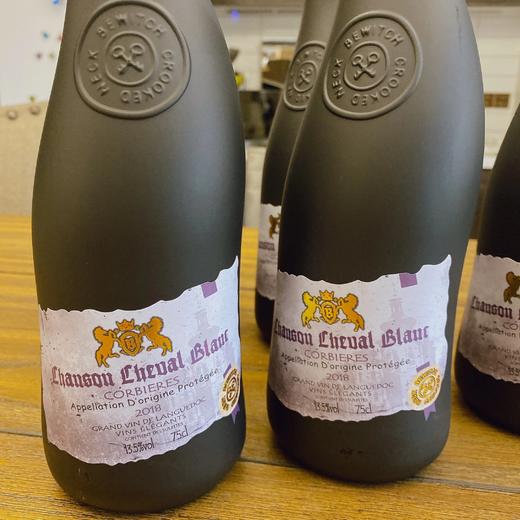 ✅原装进口 AOC级别法定产区【法国歪脖子白马歌德系列干红葡萄酒 6瓶装】一瓶750ml，过年囤货超级值‼️，拥有良好的陈年潜力  口感醇厚，入口超顺滑 商品图4