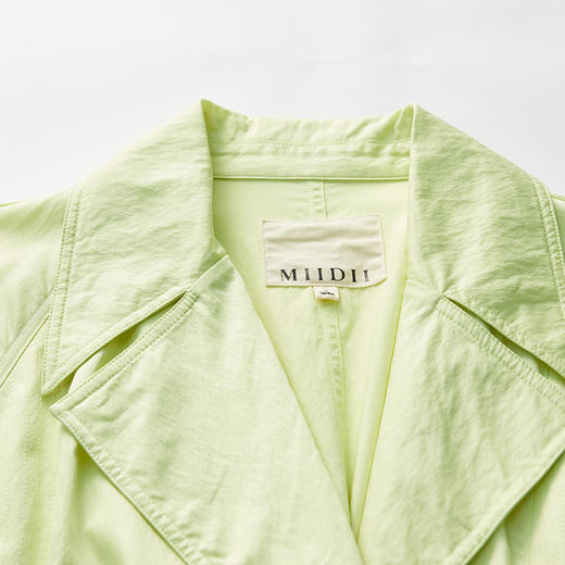 谜底22春款复古双排扣大翻领收腰天丝中长款风衣外套女221ME0087 商品图3