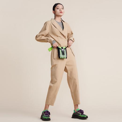 谜底2022春新款复古字母钉珠绣花个性帅气连体工装裤女221MK0030 商品图1