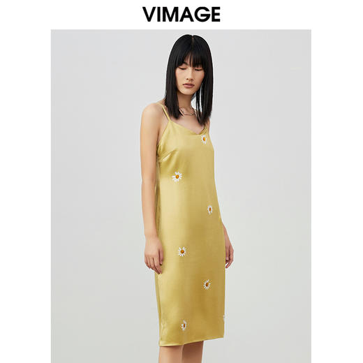 VIMAGE纬漫纪春夏季新款优雅气质吊带露背显瘦印花长裙连衣裙女V1707355 商品图2