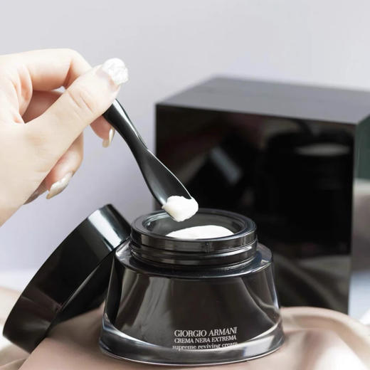 美国阿玛尼黑曜石滋润面霜50ml 商品图6