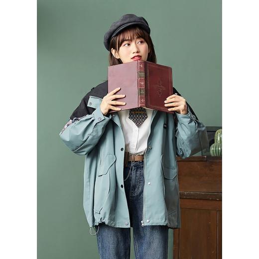 ZIHAN紫涵复古拼接华外套女2022春新品撞色花型休闲连帽上衣立领冲锋衣Z2Z01AS121 商品图2