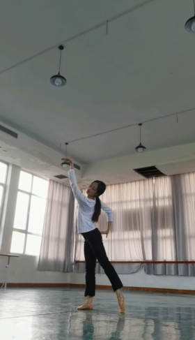 感谢云南铜雀台能够给我这个机会和舞台