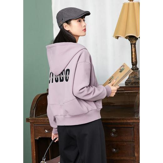 ZIHAN紫涵字母印花短款外套女2022春新品纯色立体压花时尚休闲清新上衣Z2Z01AS167 商品图3