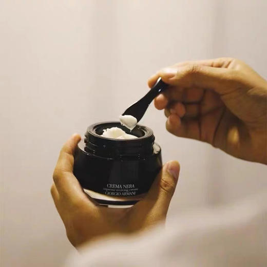 美国阿玛尼黑曜石滋润面霜50ml 商品图4